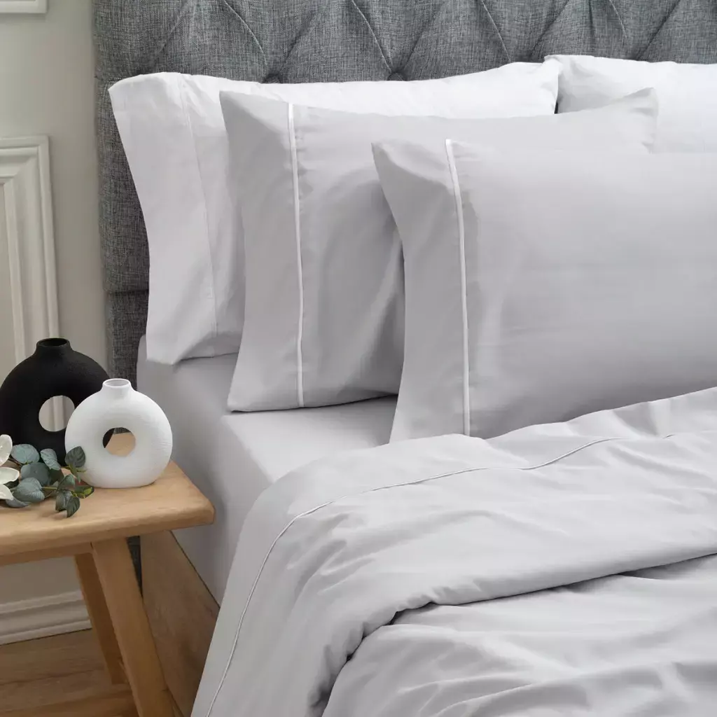 Sábanas y ropa de cama — colecciones Oxford y Plus Basic